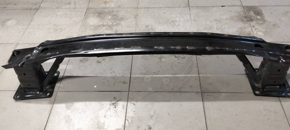 Tylna belka zderzaka audi Q5 23r orginal