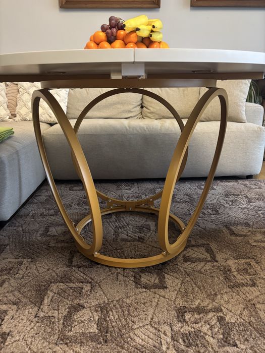 Stół do jadalni na 4-6 osob