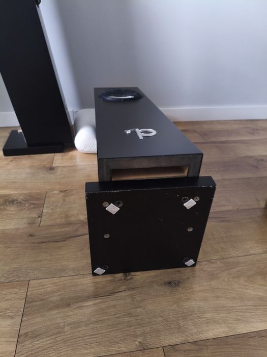 Pink Faun Stantem , Accuton , kolumny