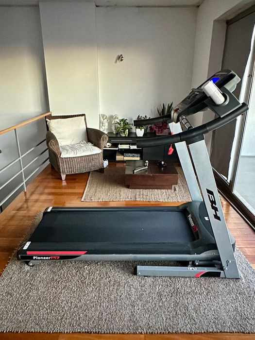 Passadeira Fitness BH Pioneer R7 G6586