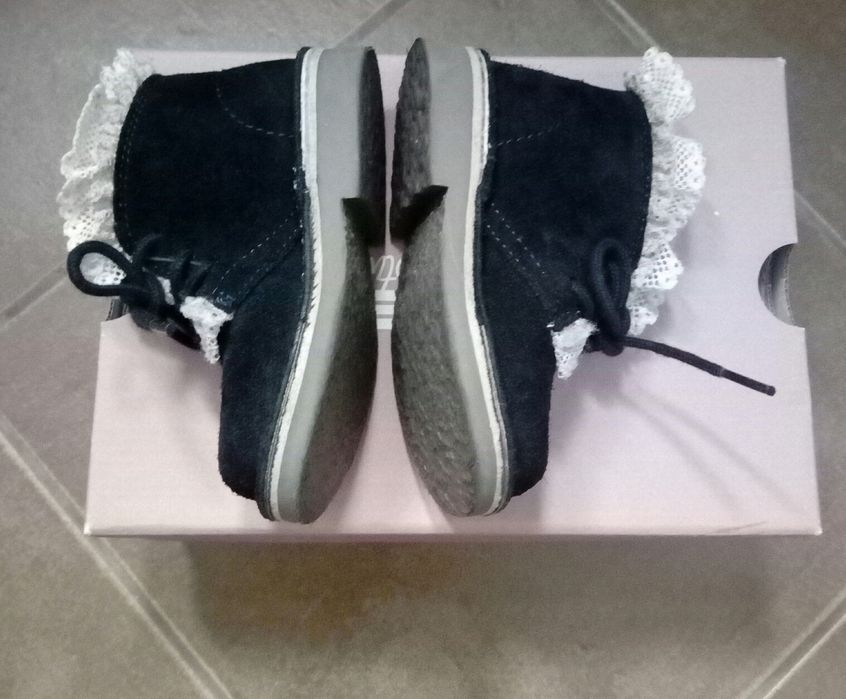 Botas em pele/camurça n. 20, semi novas!