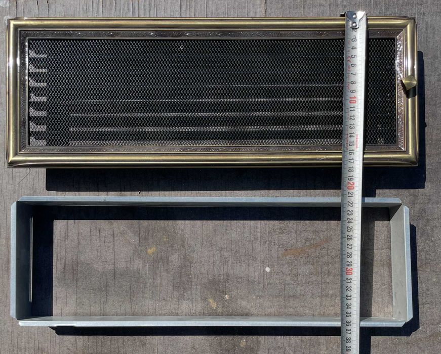 Вентиляційна решітка рустикальна з жалюзями 17x48