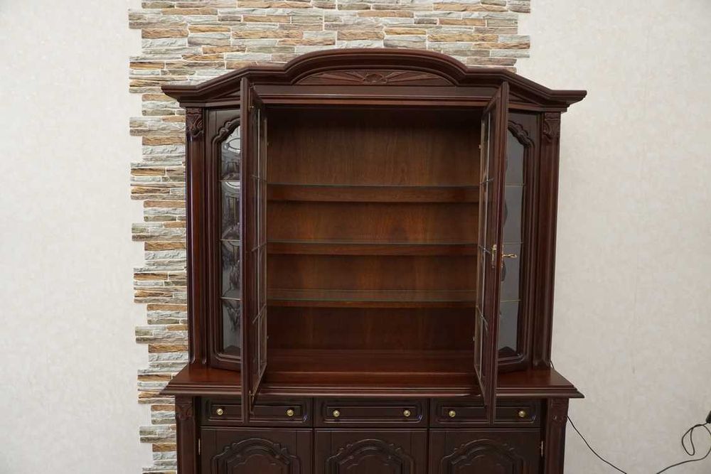 witryna z komodą mahoń mahoniowa podświetlana szer. 162   p-814  -20%