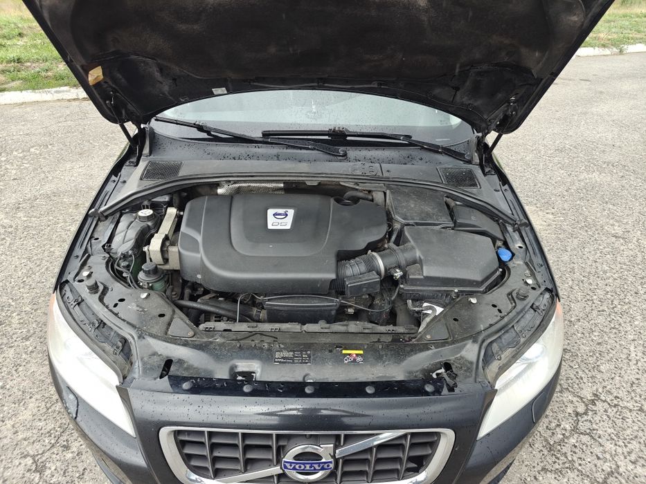 VOLVO V70, 2.4D, МКПП, 2010