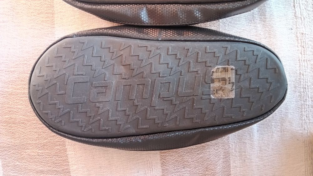 Kapcie puchowe Campus