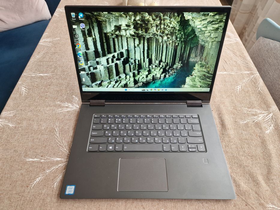 yoga 710 W11 SSD256G　officeコアi5/8Gおまけ多数 Yoga 中古パソコン Lenovo YOGA710 11IKB/Office 2019/Core i5 7Y54