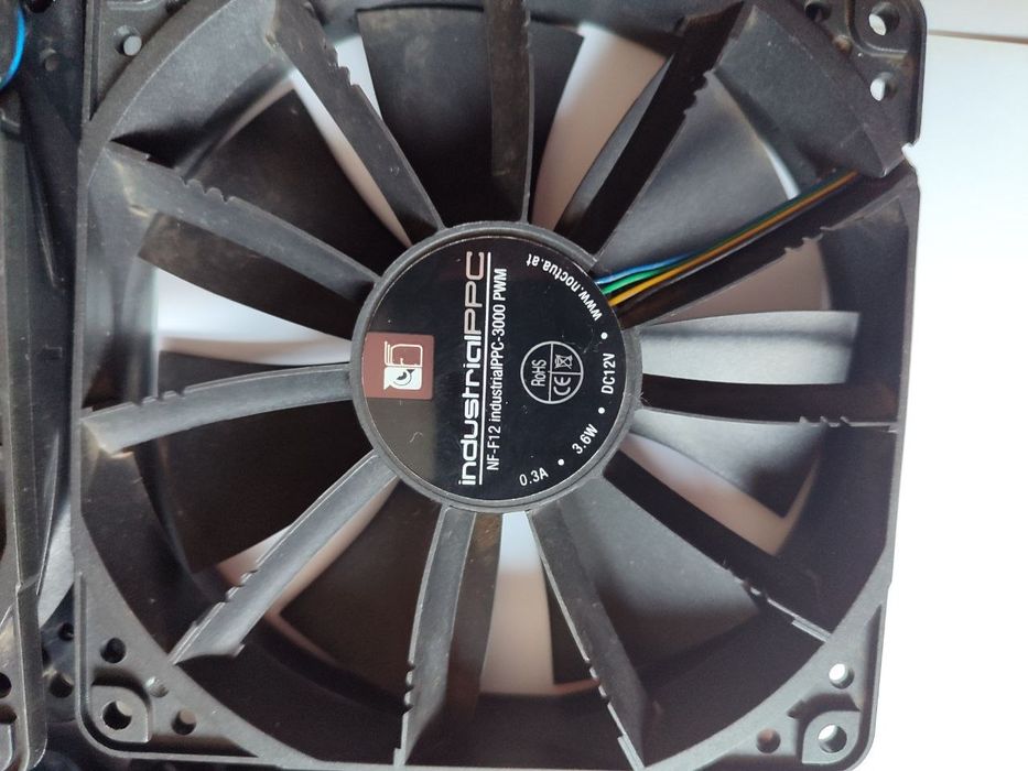 Ventilateur PC Noctua NF-F12 IPPC-3000 PWM - 120mm, 3000 Tr/min, Haut Rendement, Industriel, IP52