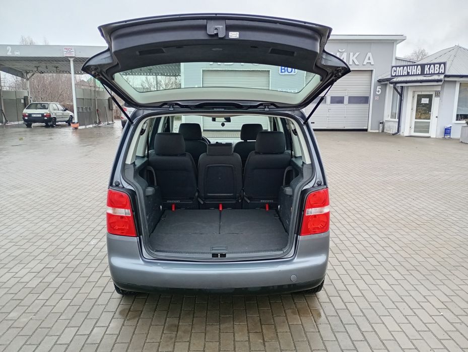 Volkswagen Touran