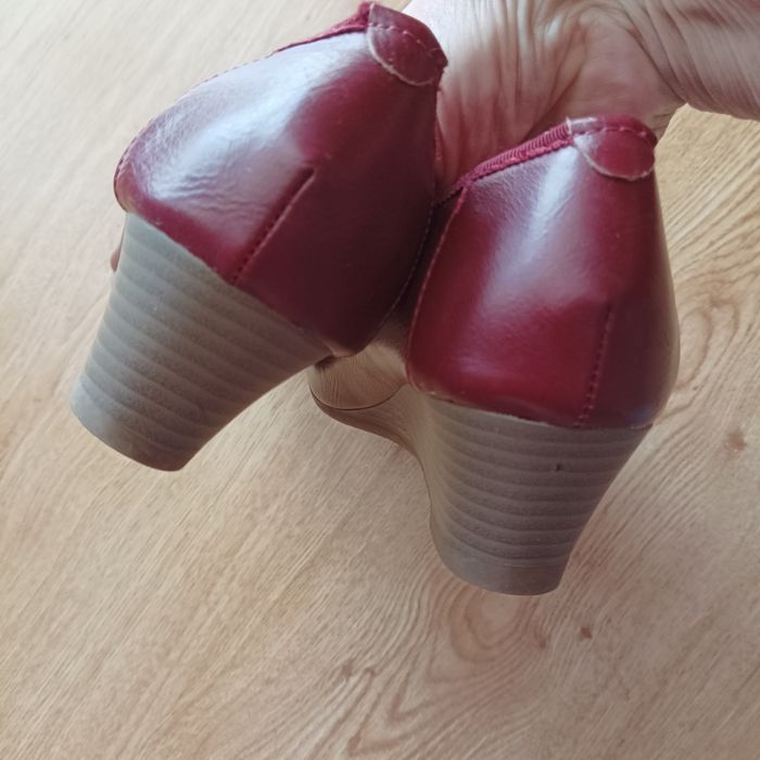 74*Nowe buty/pantofelki damskie na koturnie rozmiar 37
