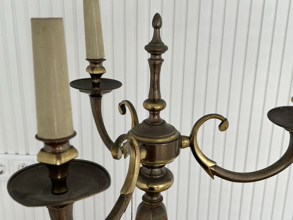 Candeeiro de chão/pé, em bronze dourado, arte nova