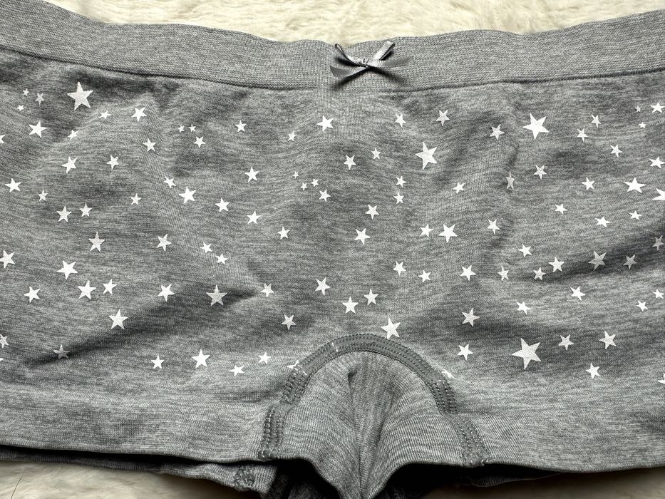 Secret Possessions szare szorty. w gwiazdki S
