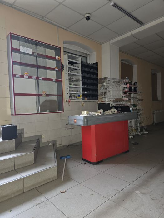 Комерційне приміщення Оренда / Продаж