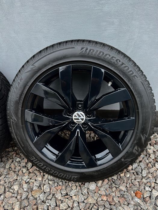 Диски Volkswagen Touareg R20 колеса Туарег 285/45/20