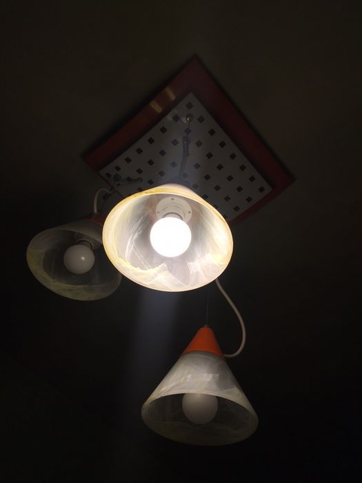 Żyrandol trzy lampki