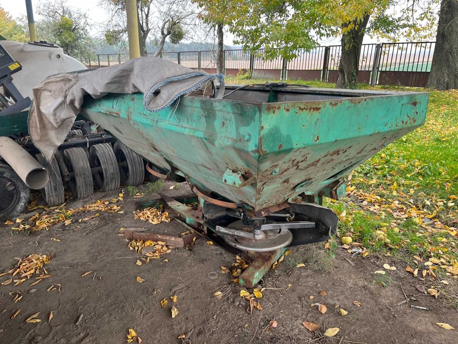 Розкидачі мінеральних добрив Amazone ZAM-18, 2008р