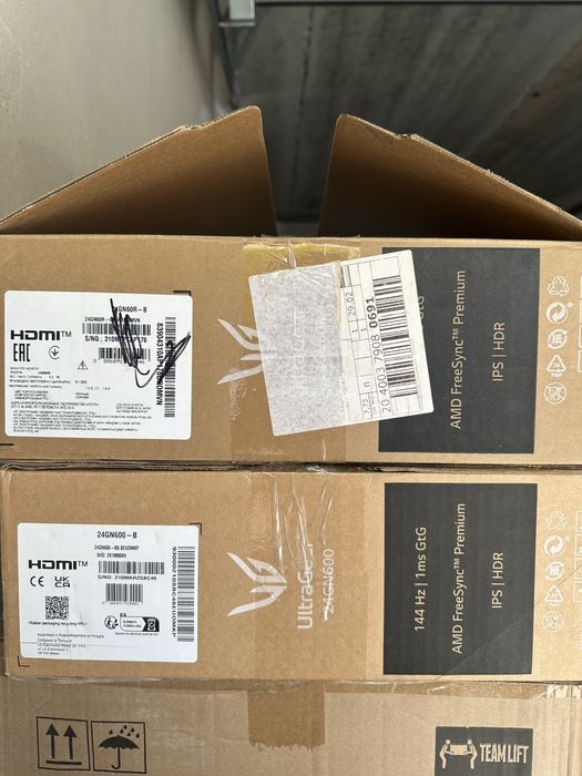 Плоскопанельный монитор LG