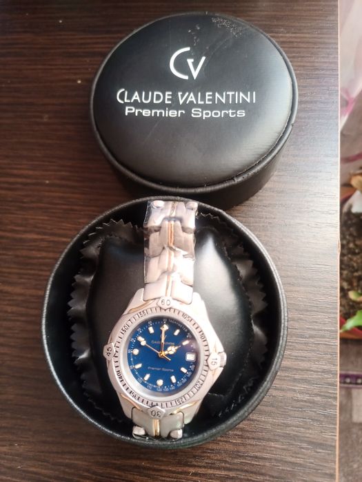 Часы Claude Valentini 3000 грн.