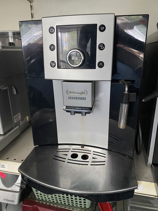 Кавомашина Delonghi Perfecta 5400