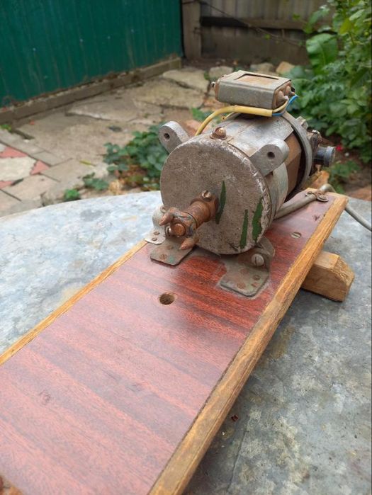 Станок по дереву. Самодельный.
