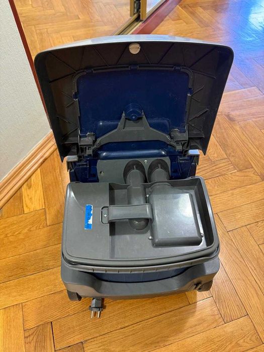 Продам миючий пилосос Zelmer Aquawelt 1600W (модель серії 919).