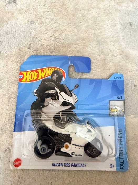 Машинки TH (Treasure Hunt) Hot Wheels Хот Вілс ТХ (Трежер Хант)