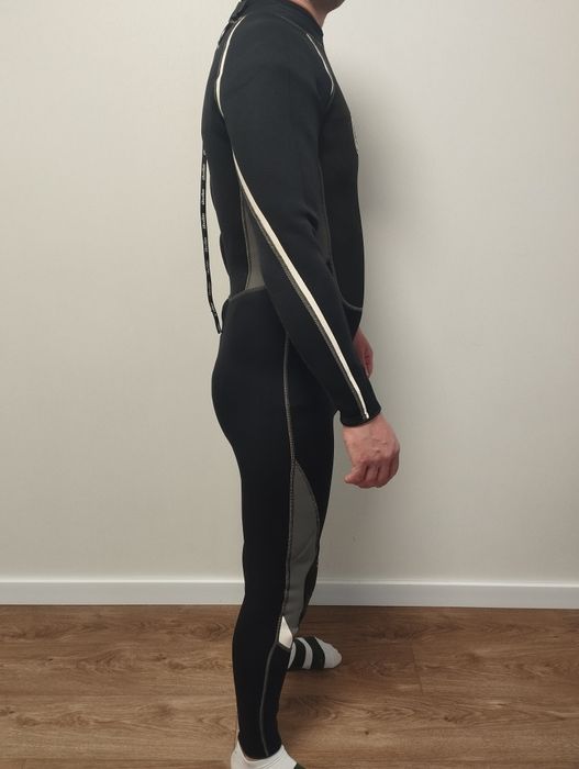 Продам гідрокостюм