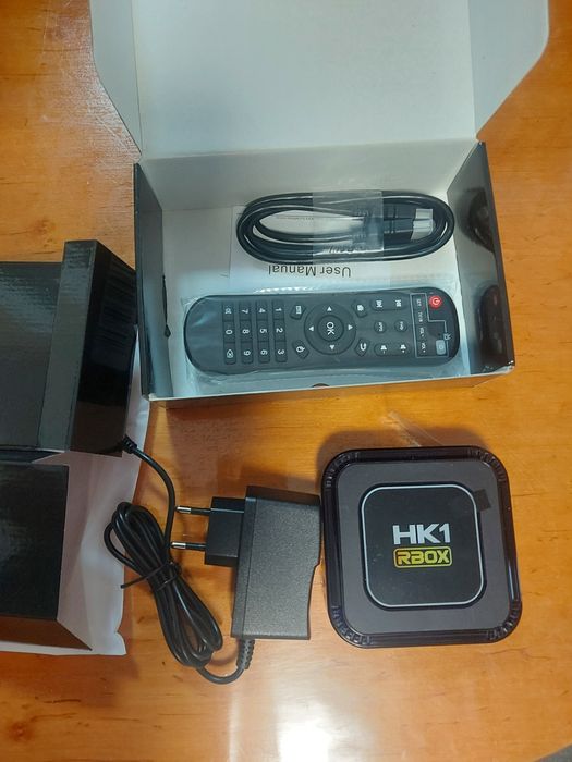 Hk1  RBOX  .idealne jako  smart