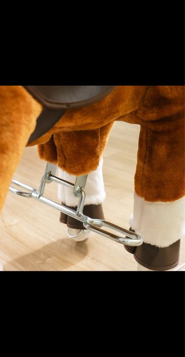 Cavalo com rodas e sons para crinaca