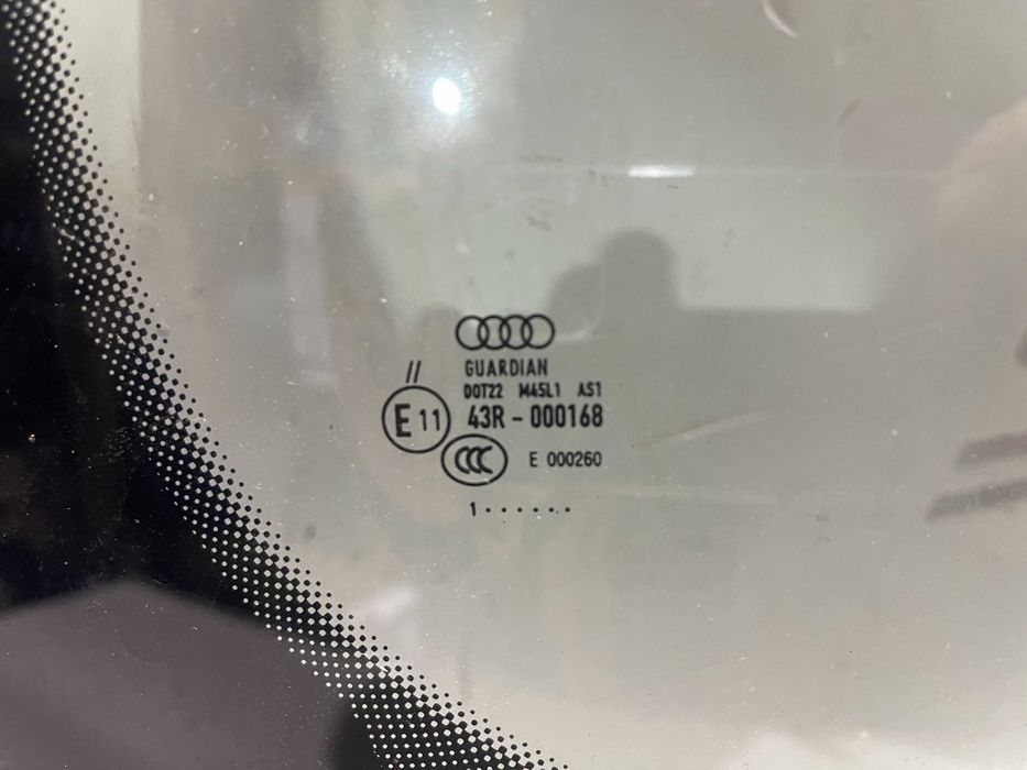 Audi A1 (2010-) - лобове скло , стекло лобовое 8X0845099G