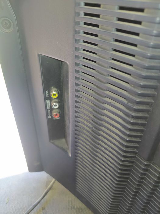 Телевізор LG з великим екраном