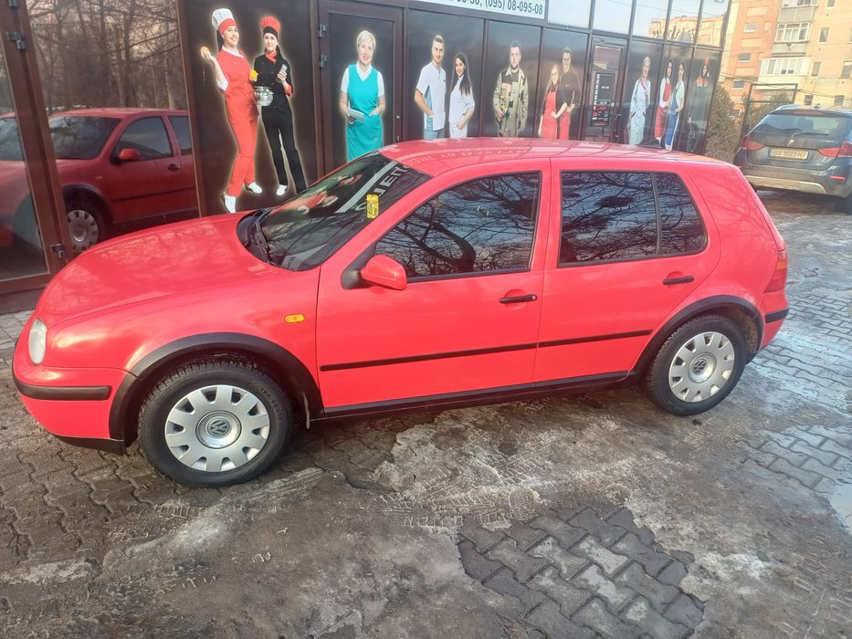 Volkswagen Golf 4 .1.6.
Volkswagen Gol
