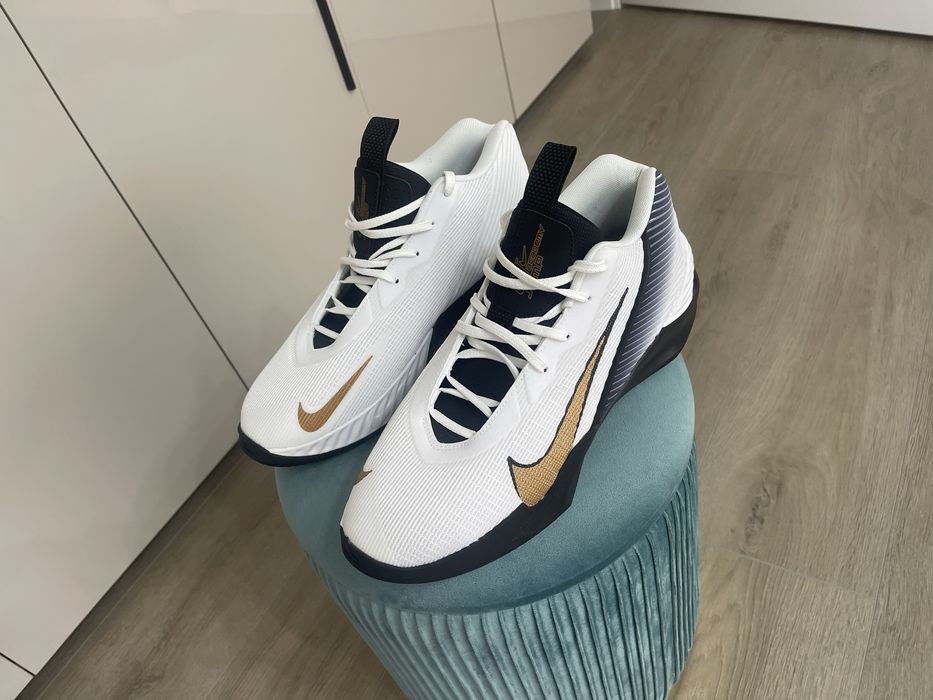 Баскетбольні кросівки Nike G.T. Jump Academy EP 42.5 (US 9) (Без коробки)