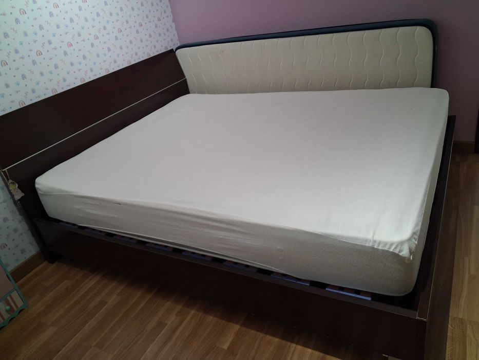 Cama  de  casal.