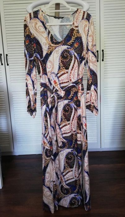 Sukienka maxi Top Secret 36 S motyw wzór rozporki wesele komunia impre