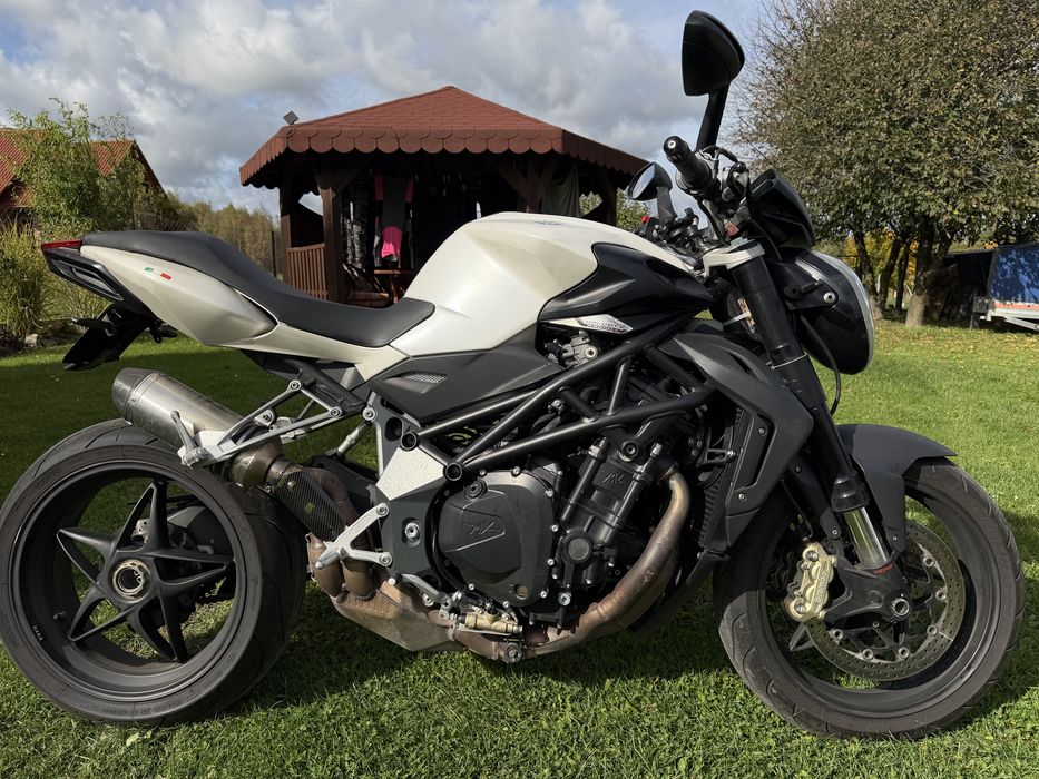 Mv Agusta Brutale 920 niski przebieg