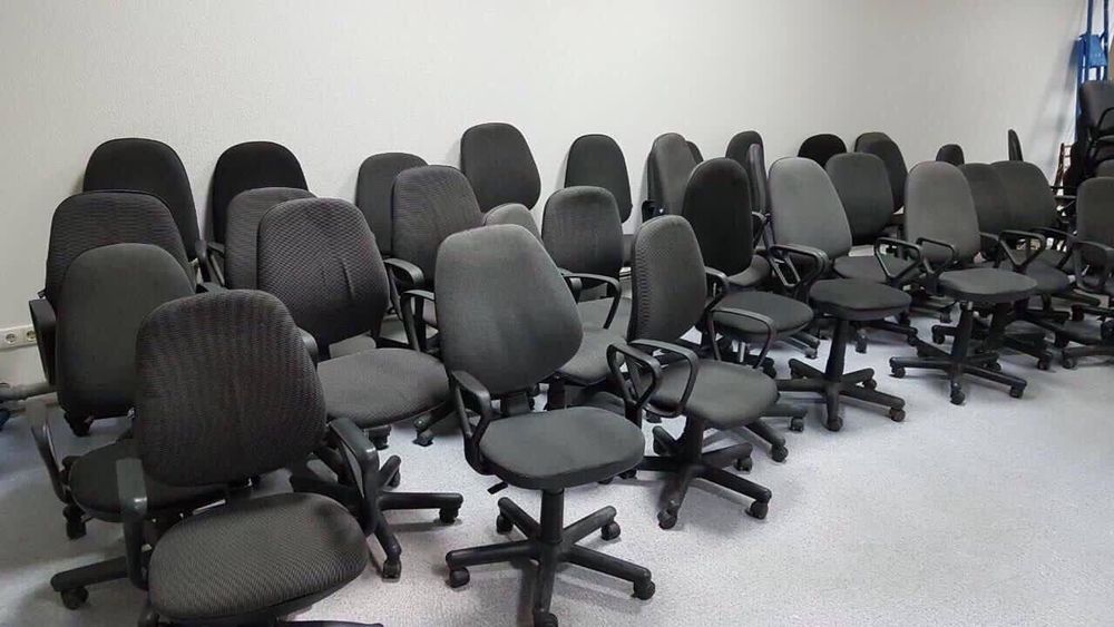 тумбы шкафы стеллажи стулья