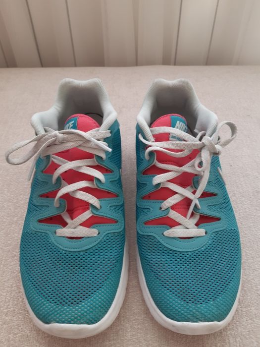 Buty sportowe  Nike w roz. 36,5