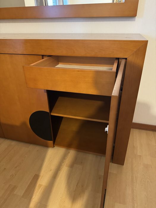 Conjunto de Sala - Mesa, cadeiras , comoda e espelho