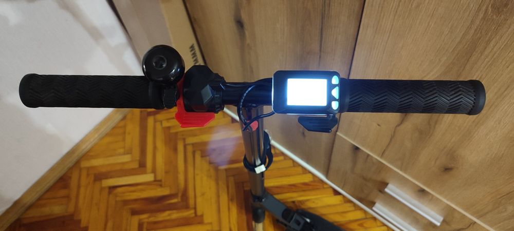 Продам электросамокат