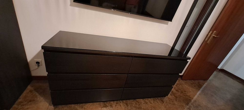 Comoda + camiseiro malm(ler anúncio)