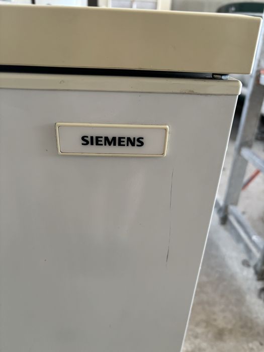 Холодильник siemens