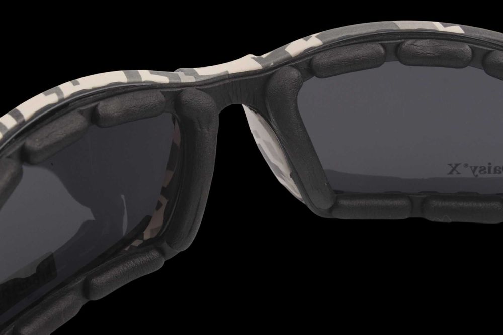 Тактические солнцезащитные очки Daisy X7 пиксель есть опт и дроп