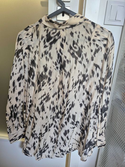 Blusa da Massimo Dutti praticamente nova