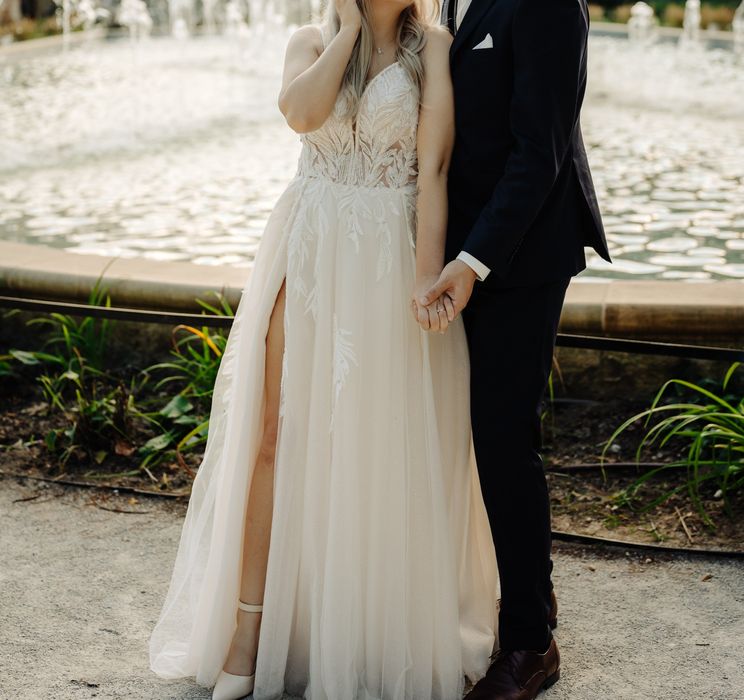 Suknia ślubna ramiączka opadające M L