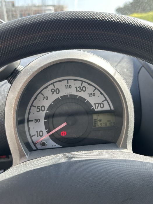 Peugeot 107 1.0 (Salvado)