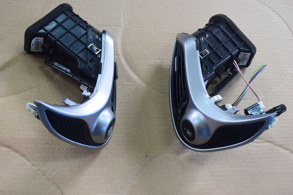 Kratka kratki nawiewu konsoli HYUNDAI ix35 komplet.