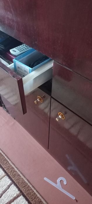Стінка, вітальня