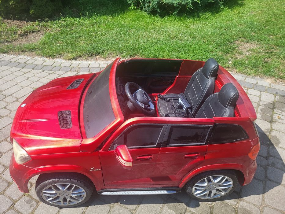 Akumulatorowy samochodzik dla dziecka Mercedes GLS63