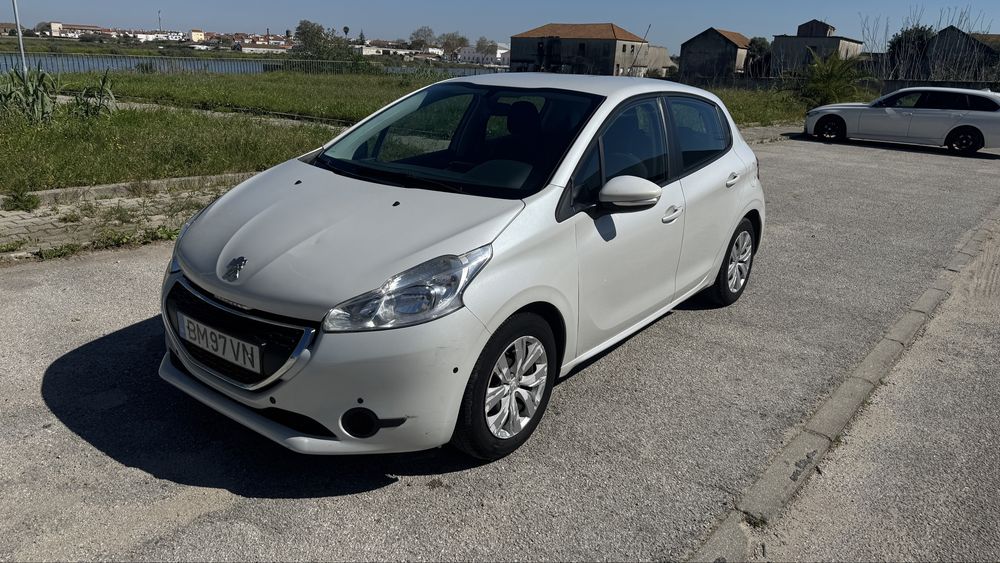 Peugeot 208 1.2 5p 2014 — photo 2