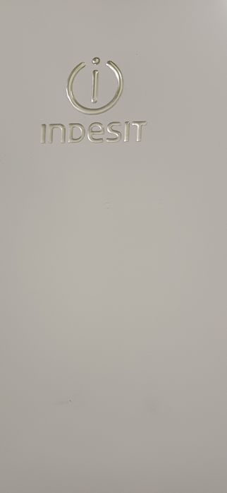 Холодильник "Indesit"